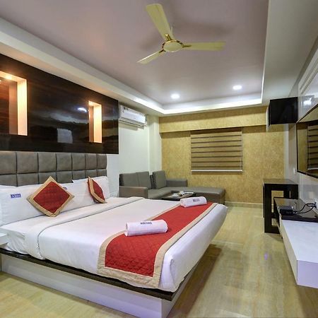 Abm Express Inn Бангалор Екстериор снимка
