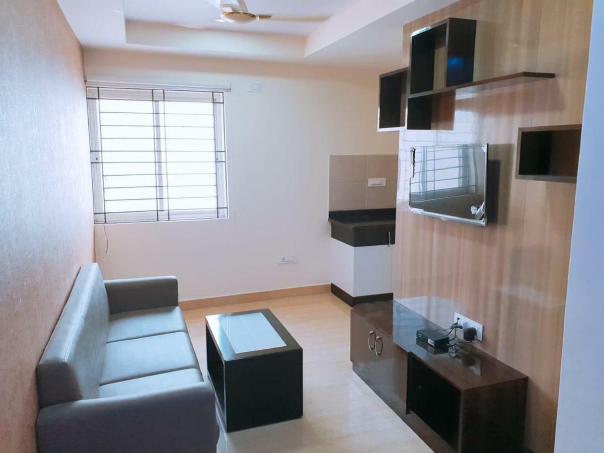 Abm Express Inn Бангалор Екстериор снимка
