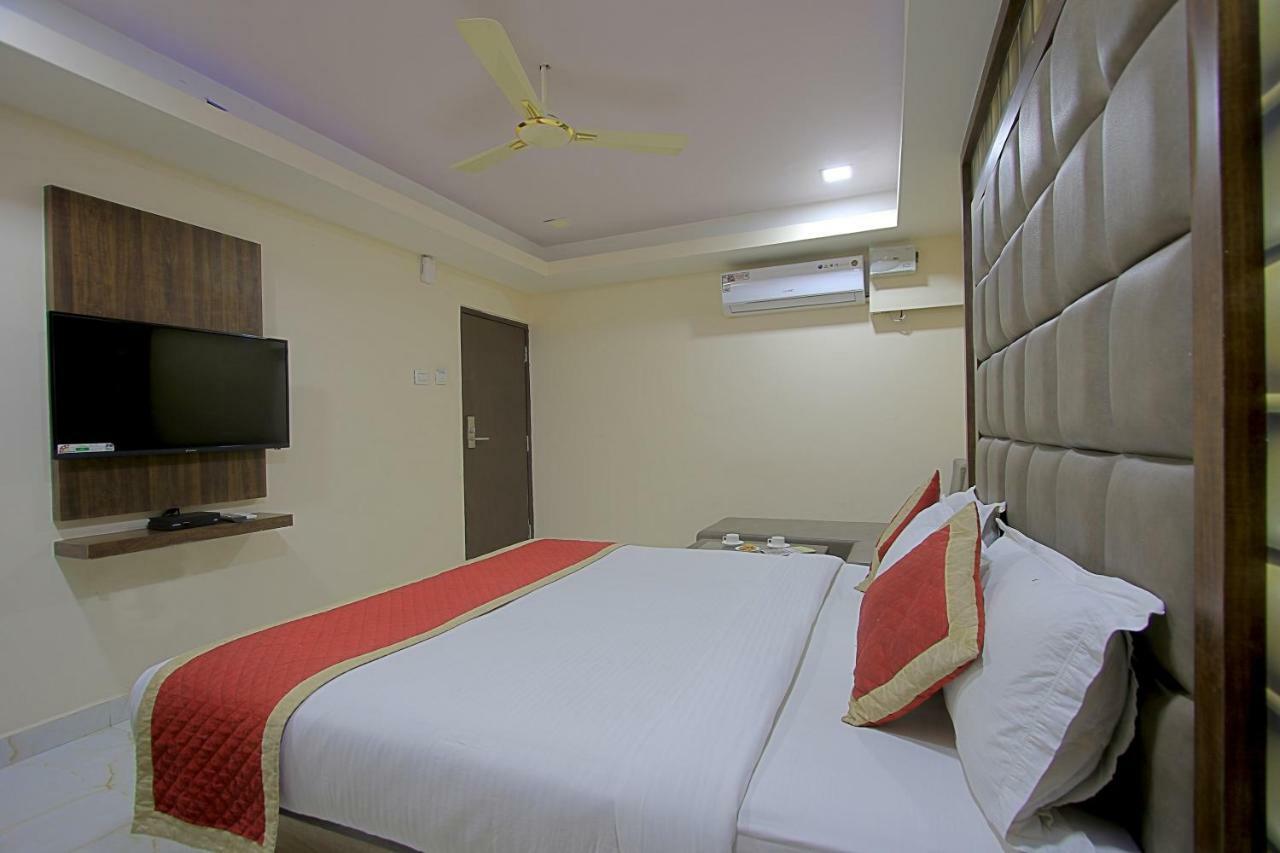 Abm Express Inn Бангалор Екстериор снимка